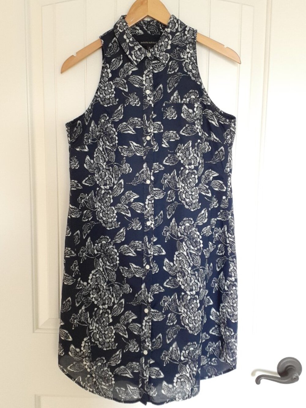 Banana Republic Sleeveless Button Up Cotton Shirt Dress Blue Floral Size 6